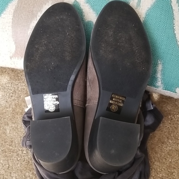 Grey Low Cut Boots - Picture 3 of 5